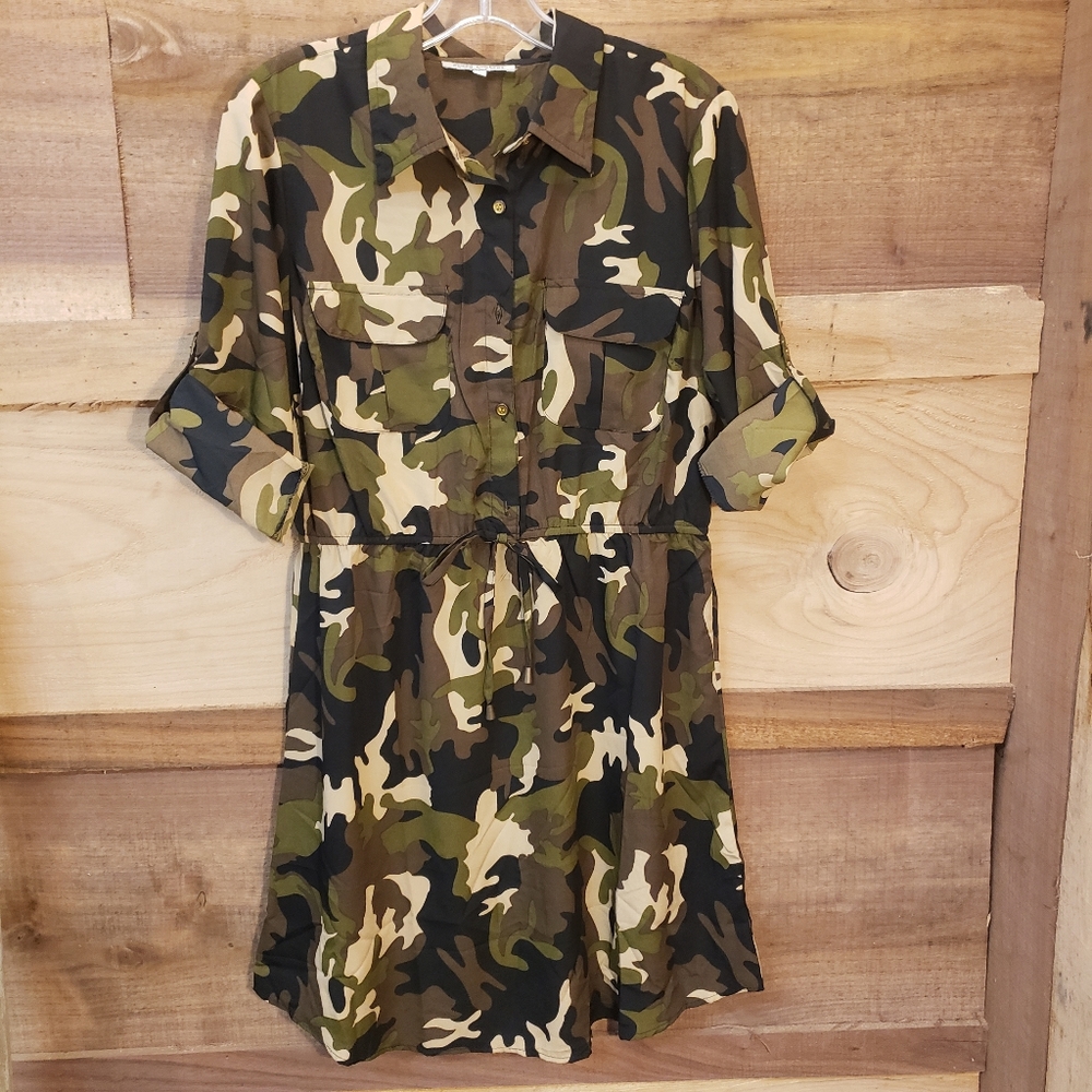 NWOT Ladies L Speed Control camo dress